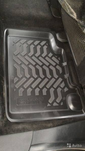 Резиновые коврики в салон Jeep Grand Cherokee IV WK 2 (Джип Гранд Чероки 4 ВК) (2010-) с бортиком